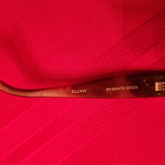 Fossil Brown Tortise Sunglasses - Picture 4 of 6